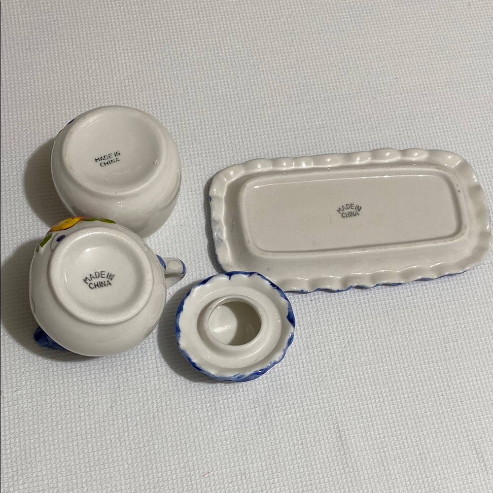 Vintage Strawberry Creamer, Sugar Bowl w/ Lid and Tray Set - Picture 8 of 10